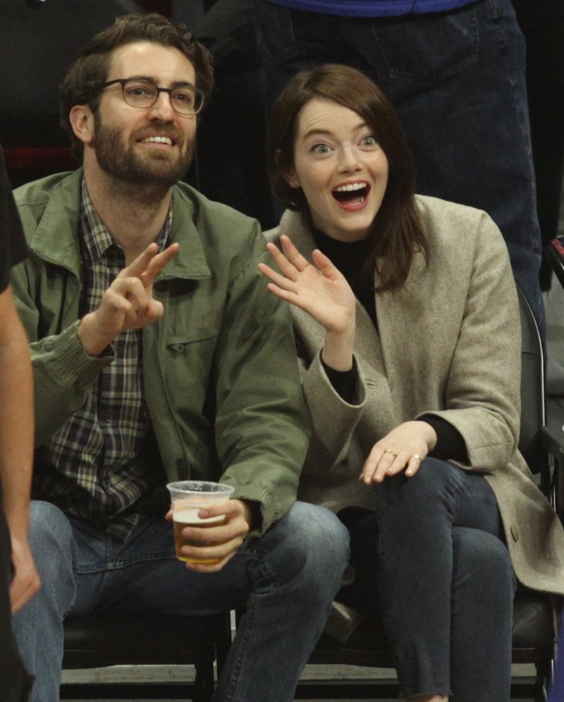 Emma Stone ve Dave McCary nişanlandı