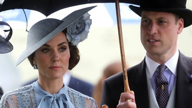 Kate Middleton ve Prens William: ''Hiç kimseyi yargılamadan herkese içtenlikle yardımcı olabiliriz''