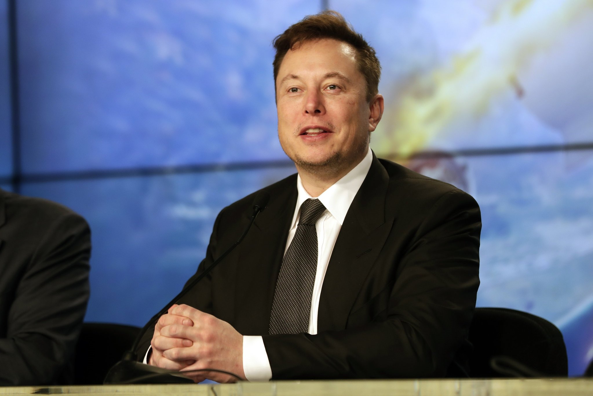 Elon Musk, malikanesini 29 milyon dolara sattı