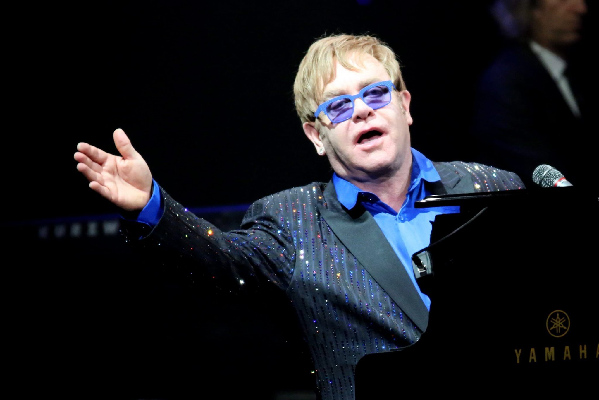 Elton John’un eski eşi 3 milyon sterlin talep istedi!