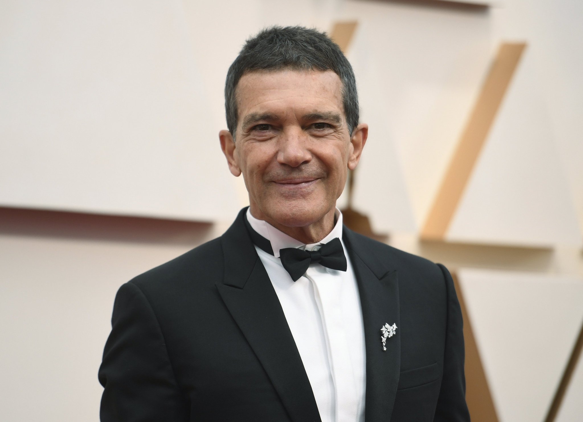 Antonio Banderas'dan sevindiren haber, corona virüsü yendi