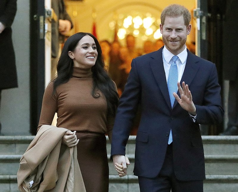 Meghan Markle, Kraliyete giriş derleri aldı!