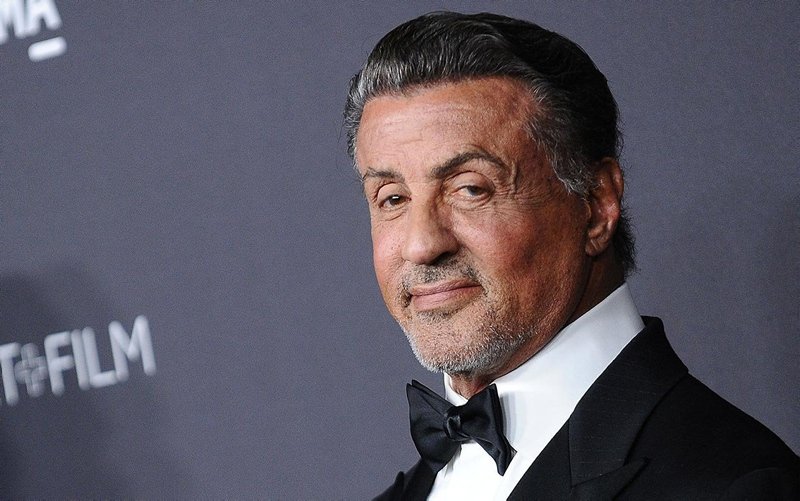 Sylvester Stallone malikane almaya doymuyor