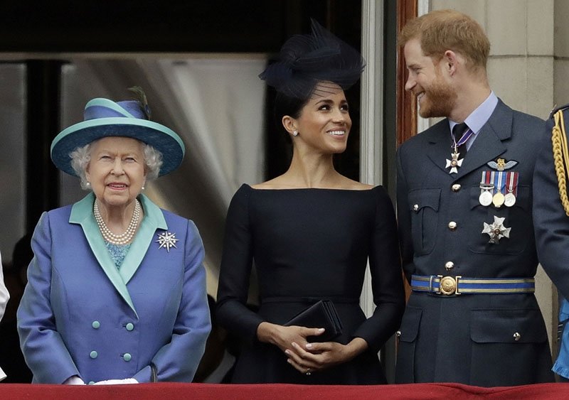 Buckingham Sarayı'ndan Prens Harry ve Meghan Markle açıklaması