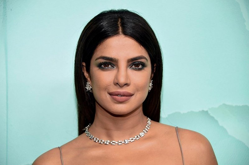 Priyanka Chopra restoran açıyor