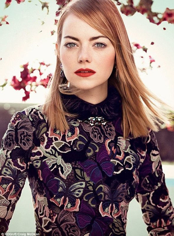 Emma Stone Anne Oldu