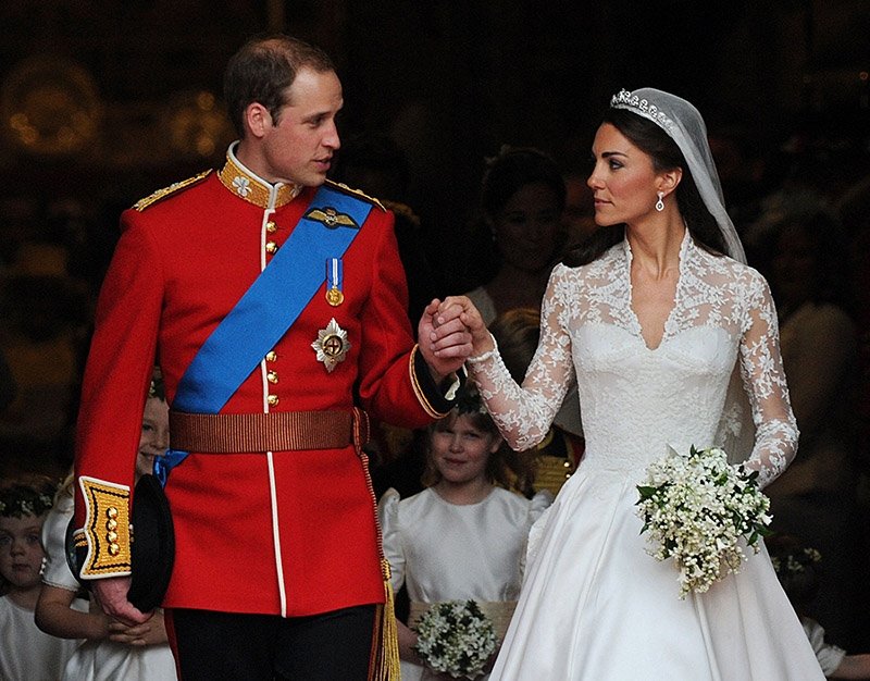 Kate Middleton ve Prens William evliliklerinin 10'ncu yılını kutladı