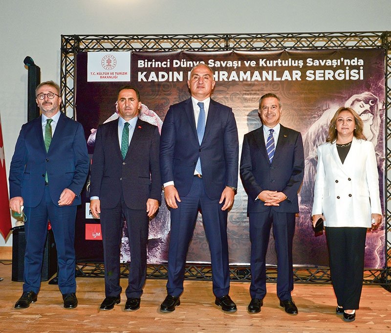 Kadın kahramanlar için çok özel bir sergi
