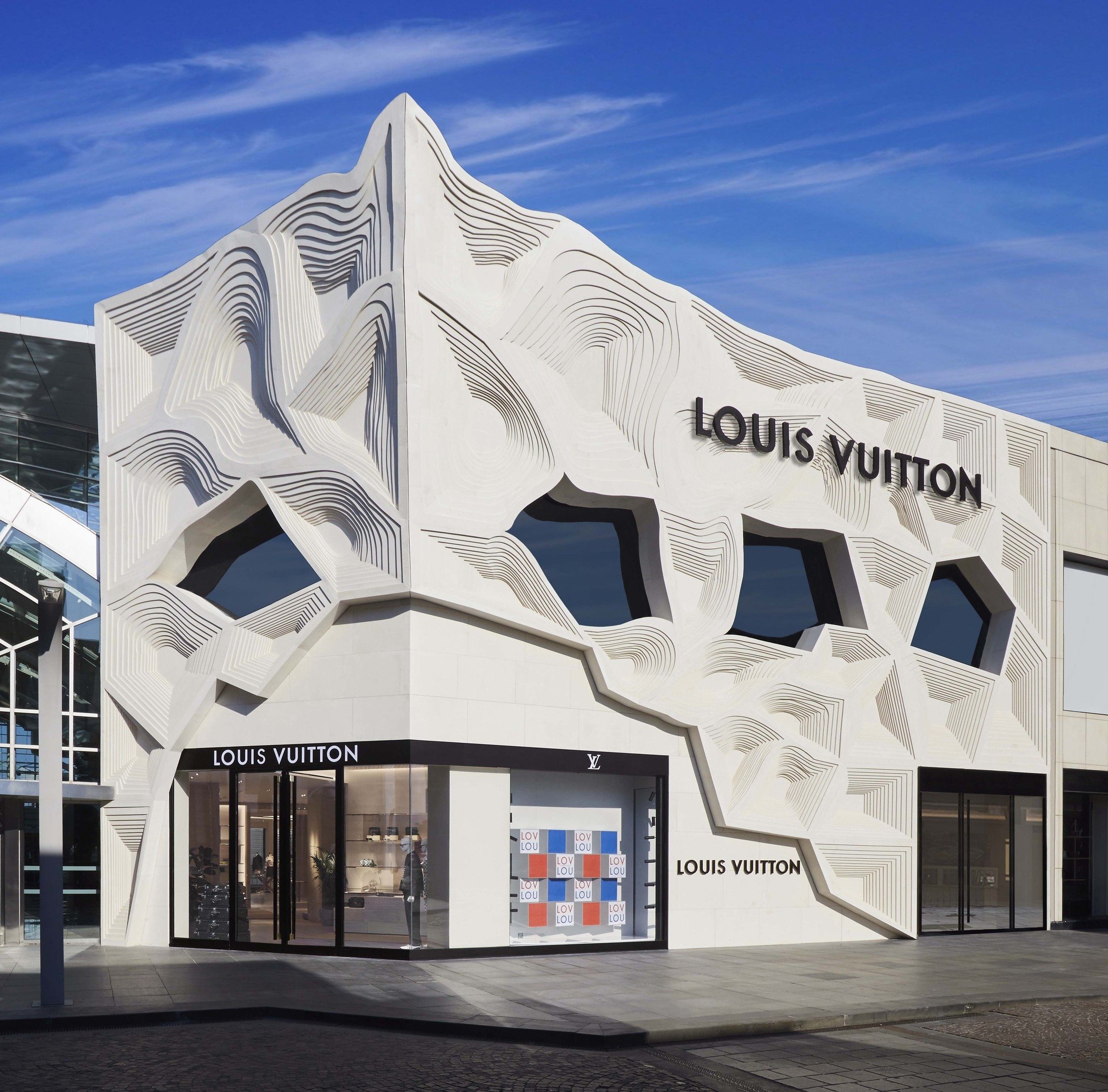 Louis Vuitton İstinyePark’taki Yeni Evinde