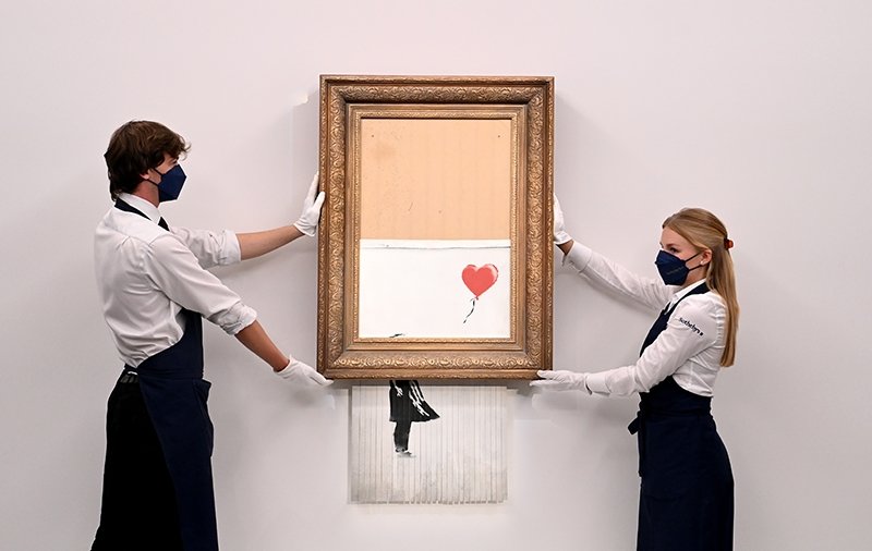 Banksy'nin parçalanan eseri 18,5 milyon sterline satıldı