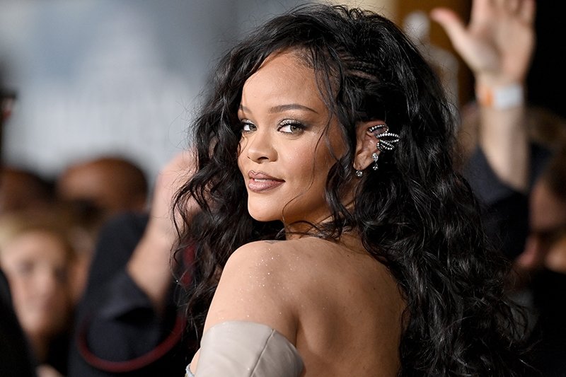 Rihanna'nın Super Bowl performansı belgesel olacak