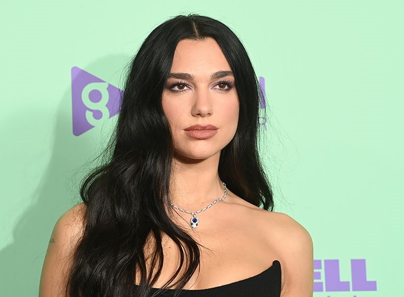 Dua Lipa, spor markası için kamera karşısına geçti