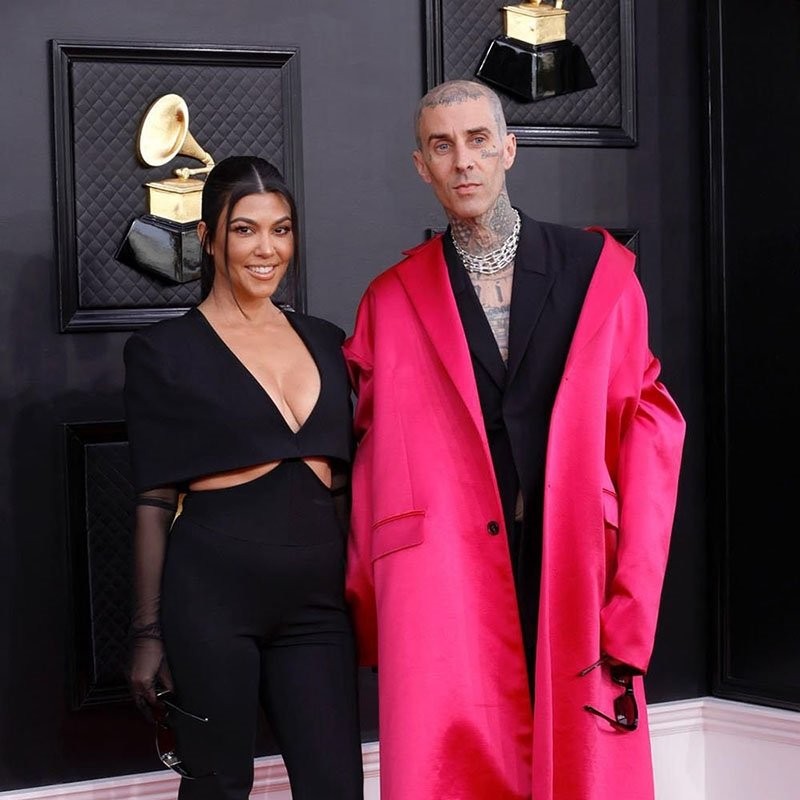 Kourtney Kardashian ve Travis Barker evlendi