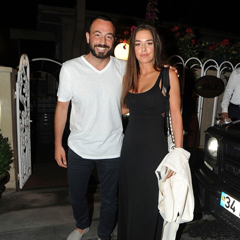 Yeni yıla Paris'te girdiler