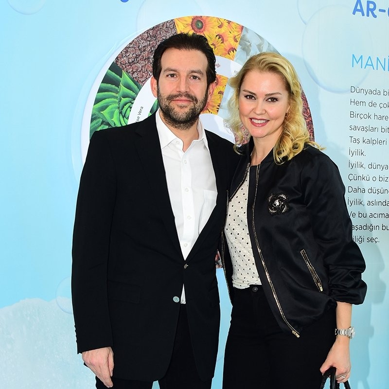 Eski manken Didem Uzel Sarı corona virüse yakalandı