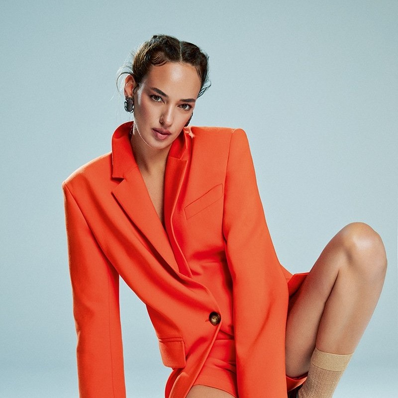 Tır lastiğiyle spor yaptı