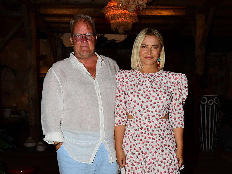 22 yıllık evlilik bitiyor mu?