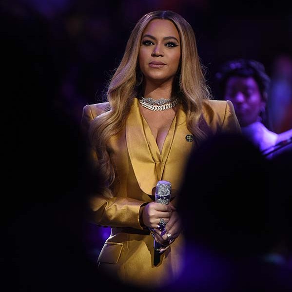 Beyonce, dünya turnesine çıkıyor.