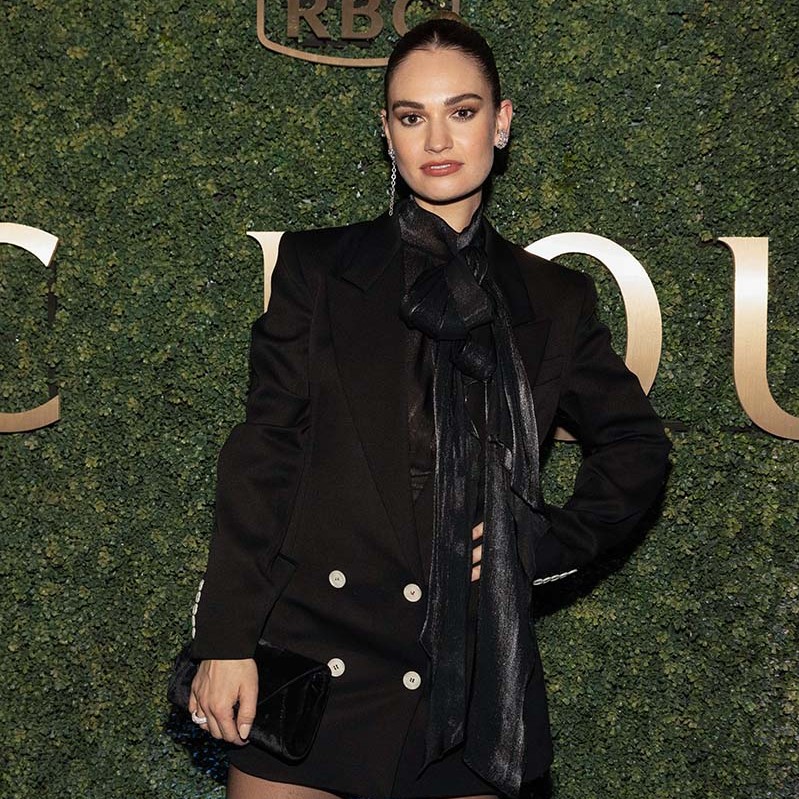 Lily James depremzedeler için bağış toplayacak