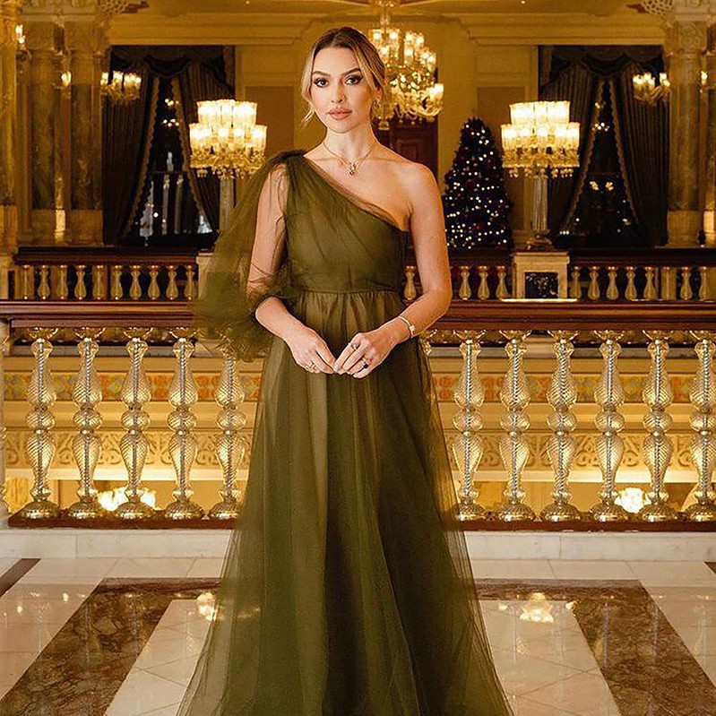 Hollanda'da depremzedeler için yardım topladı