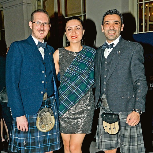 İstanbul'da İskoç şairi andılar