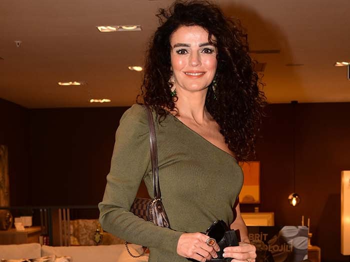 Sosyal medya ile yardıma devam