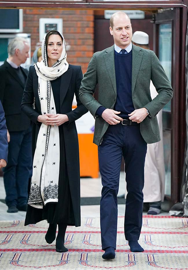 Londra'daki Türk ve Müslüman derneklerini ziyaret ettiler