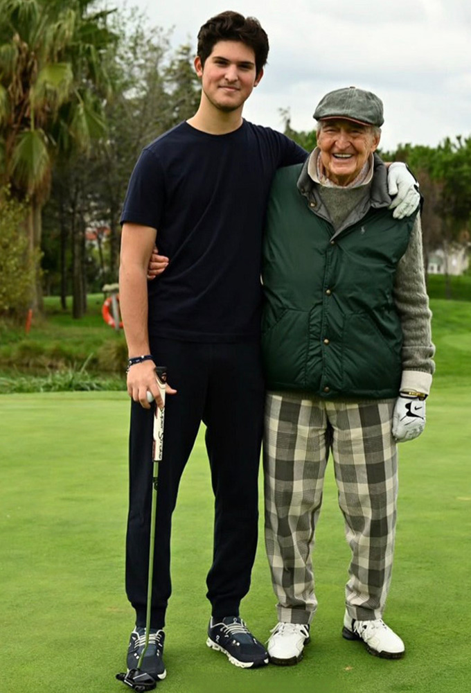 Rahmi Koç, torunu Kerim Rahmi Koç’la golf sahasında
