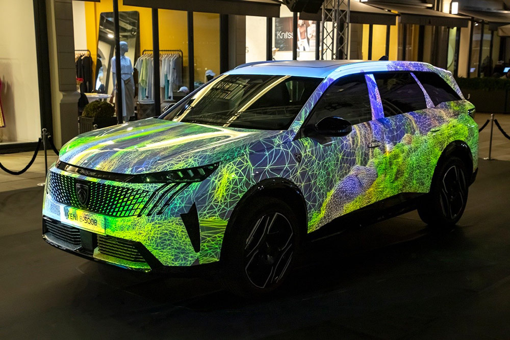 GALATAPORT İSTANBUL’DA PEUGEOT E-5008, SANAT ESERİNE DÖNÜŞTÜ