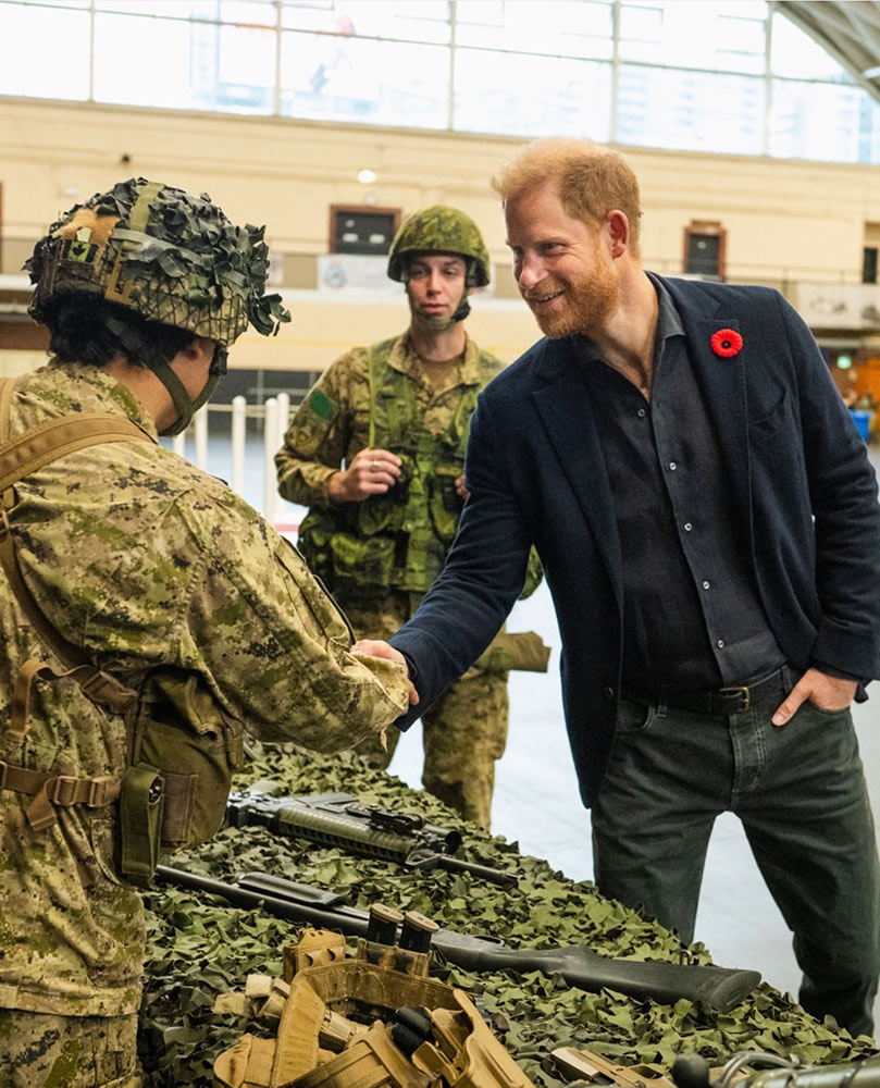 Prens Harry’den Kanada Yedek Kuvvetleri’ne Ziyaret