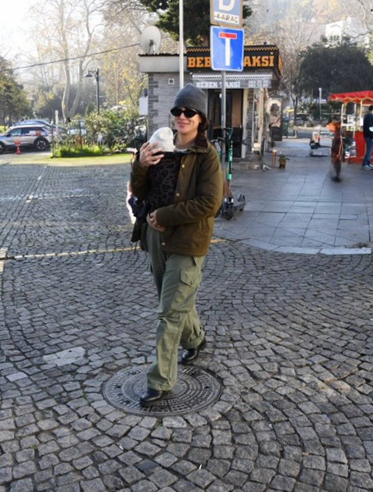 Ayşe Boyner, Oğlu Rafael Rumi ile Bebek’te Görüntülendi