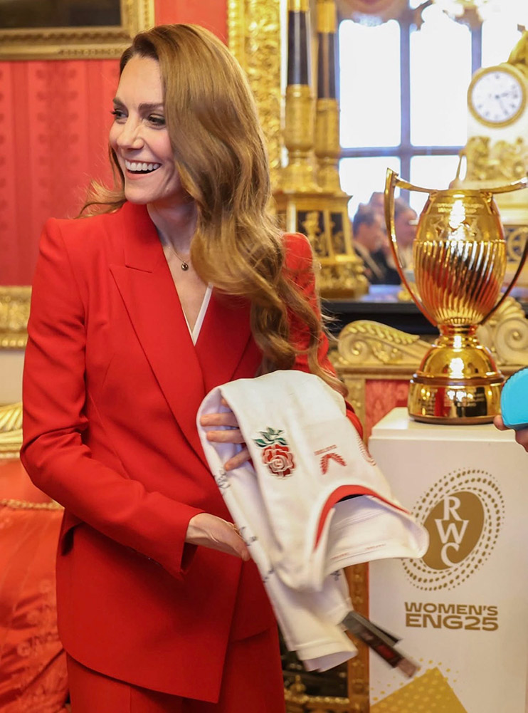 Galler Prensesi’nden Kensington Sarayı’nda Zarif Ev Sahipliği