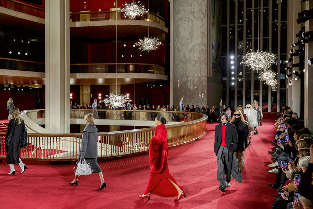 New York'ta Modern Kadın Yorumu