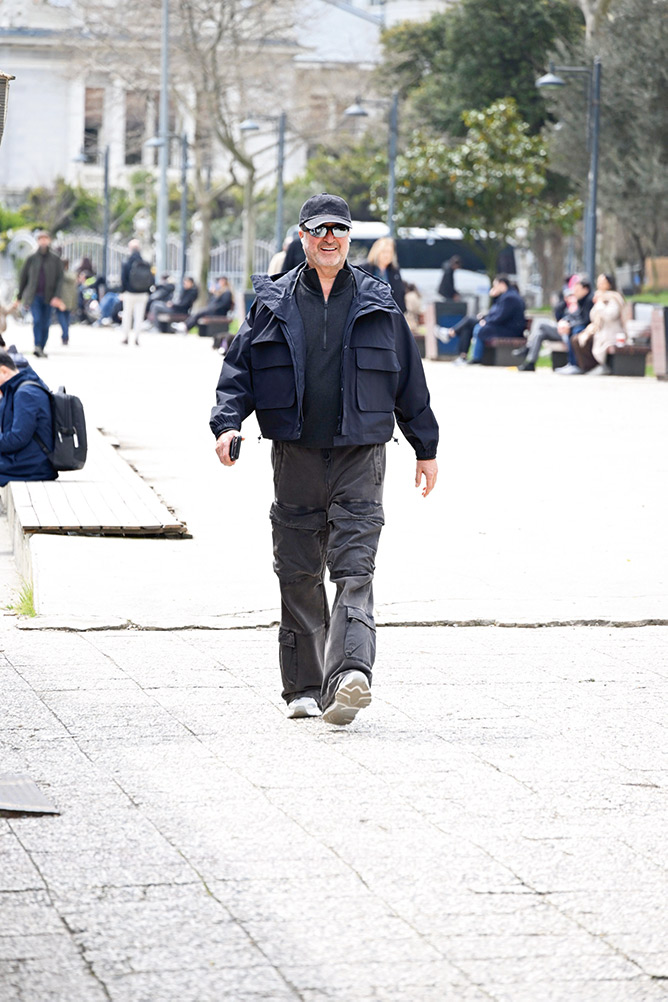 Şamdan Plus Objektifinden Caddelerde Ünlü İsimler