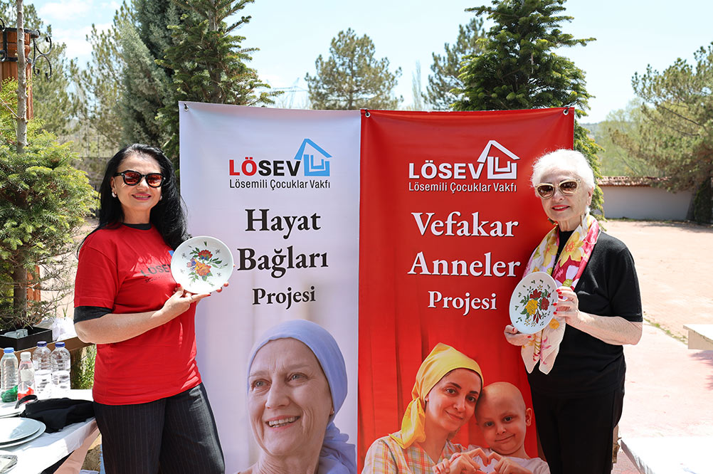 Lösev ve Kütahya Porselen'den Anneler Günü İçin Anlamlı Mesaj; “Güçlü Anne, Güçlü Bir Aile ve Umut Dolu Yarınlar Demektir”