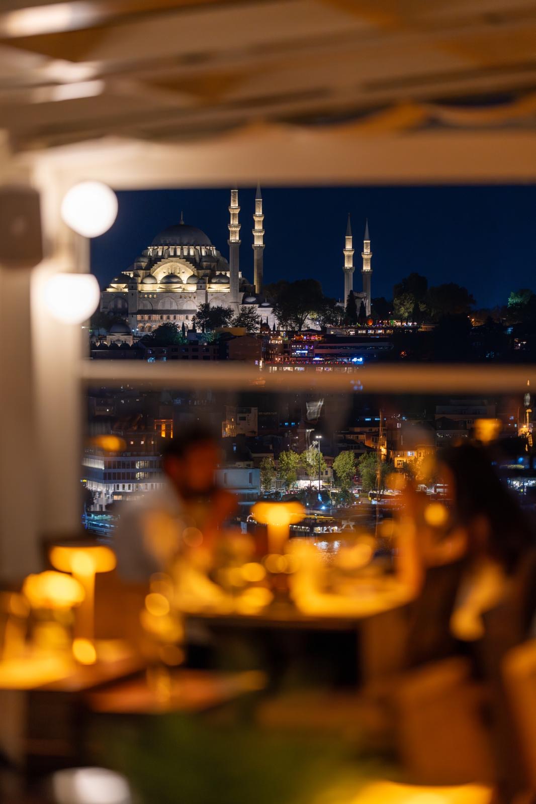 İstanbul’da Yeni Nesil Rooftop Gastronomi