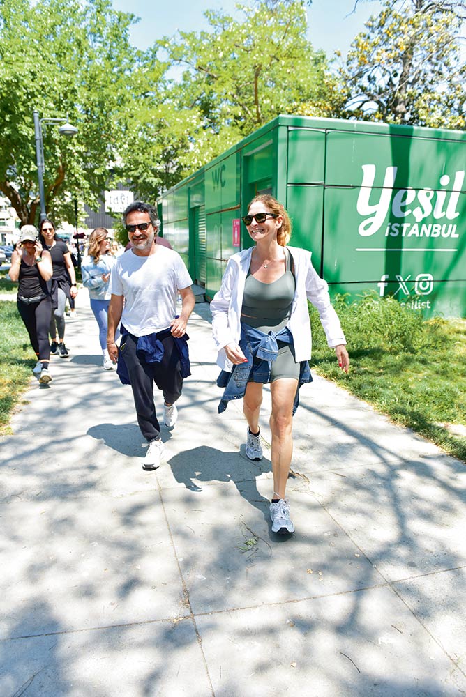 Şamdan Plus Objektifinden Caddelerde Ünlü İsimler