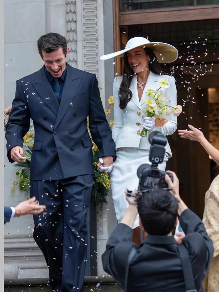 Dua Lipa ve Callum Turner evlendi