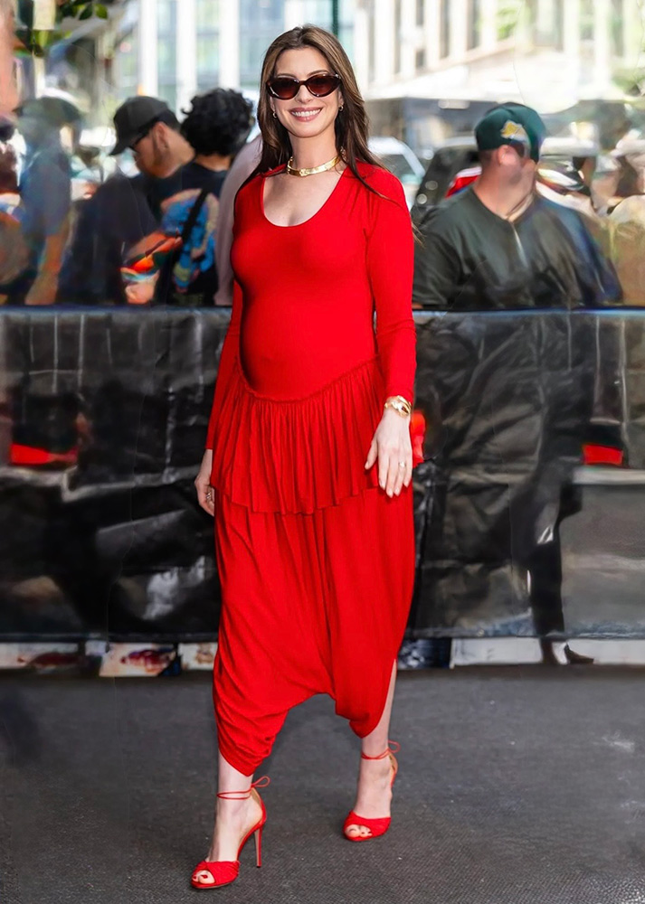 Anne Hathaway’den hamilelik stiline farklı yorum